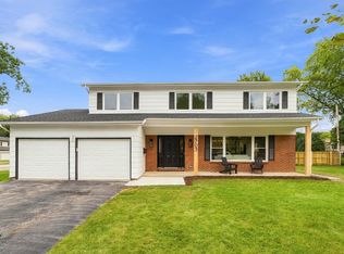 2703 N Ridge Ave, Arlington Heights, IL 60004