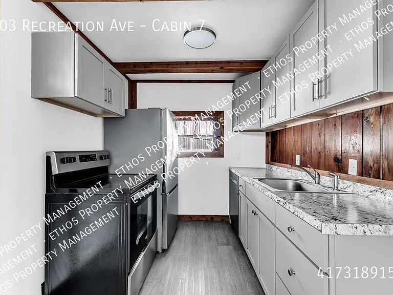 203 Recreation Ave #7 — Photo 7