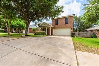 5th image of 805 Chiselpoint Cv