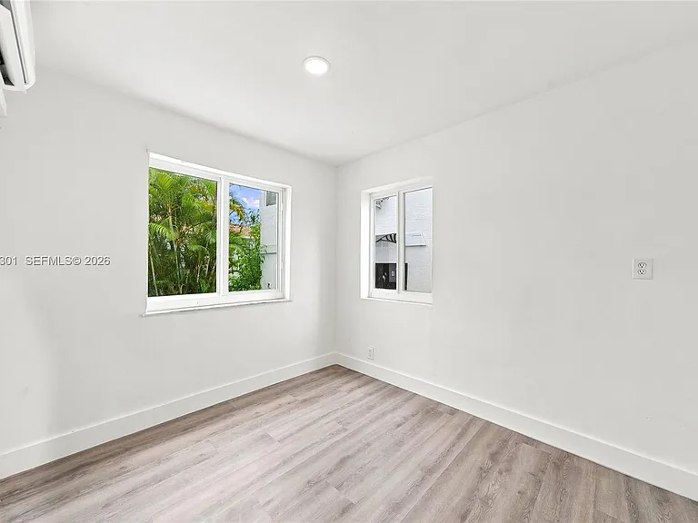 110 NW 9th Ave #1 — Photo 15