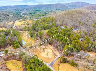 6 Buffalo Creek Dr #1&2, Fairview, NC 28730