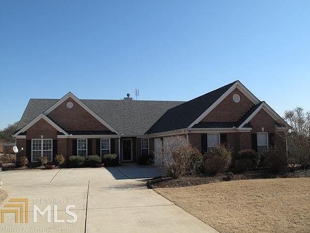 1st image of 444 Blue Grass Dr
