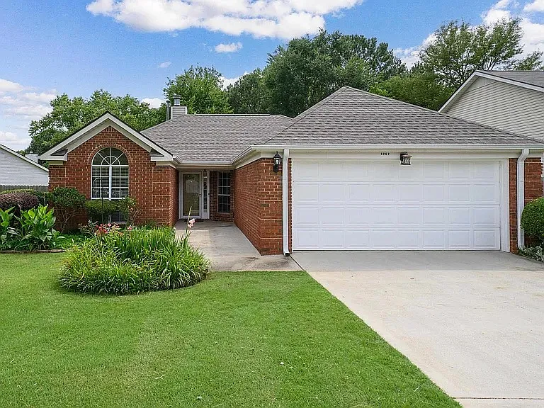 4262 Pebble Garden Way — Photo 4