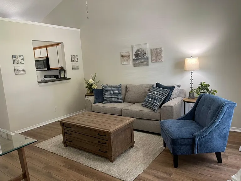 20 W 5th St #20 — Photo 3