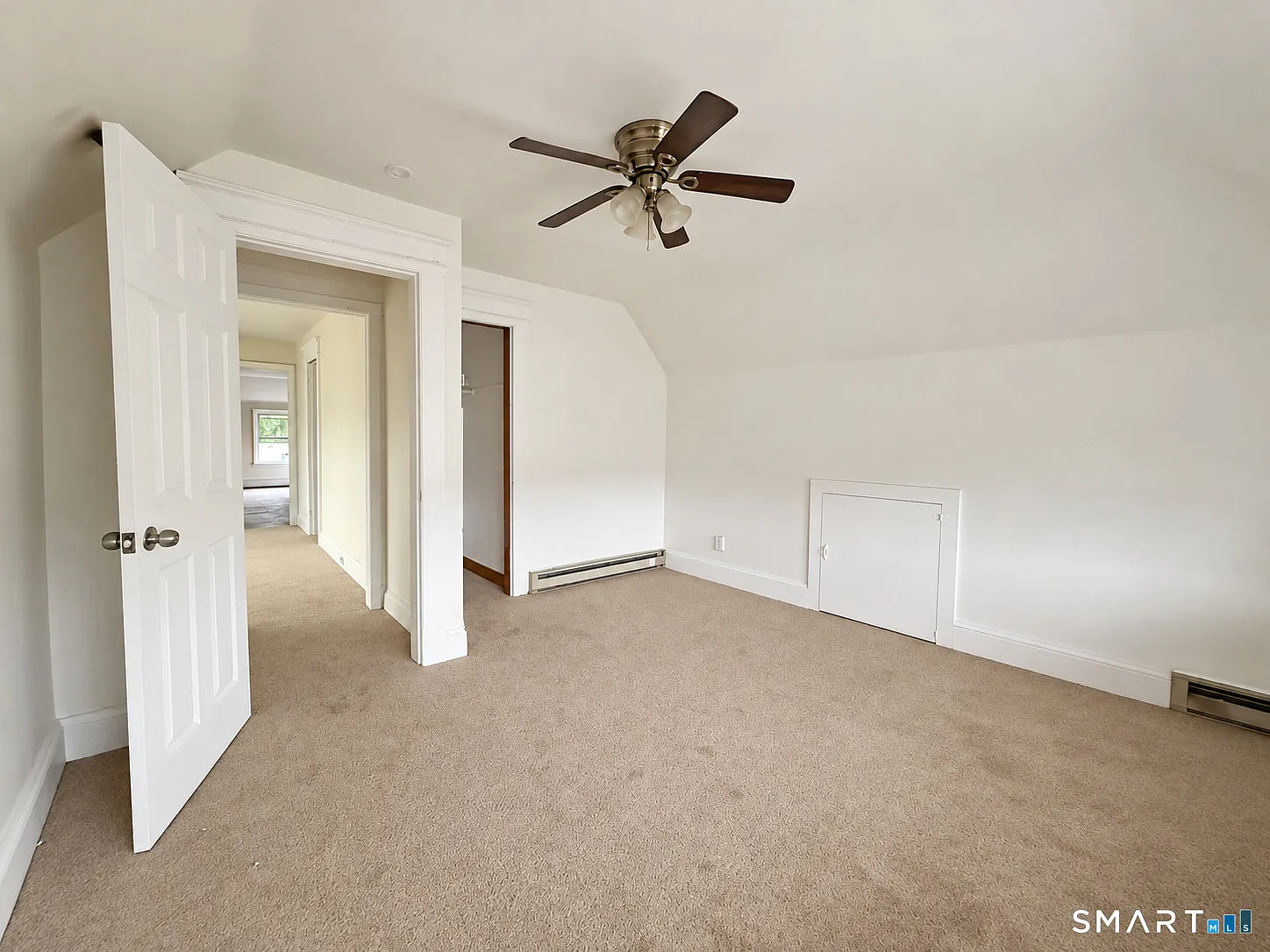 2 bed, 1.0 bath, 883 sqft, $1,800 — Photo 4