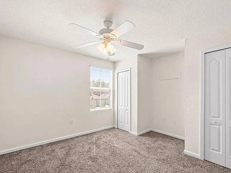394 Servia Dr — Photo 20