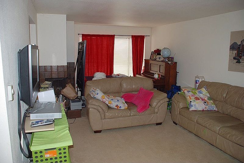 2nd image of 300 Quintara St