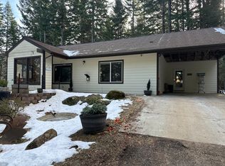 112 Tunnel Rd #1, White Salmon, WA 98672