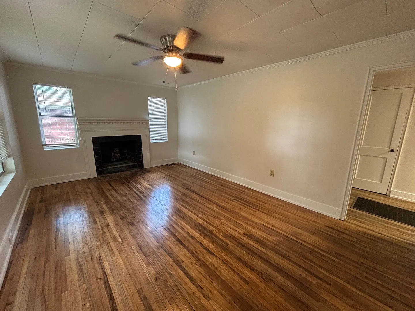 2 Bedroom 1 Bath House — Photo 2