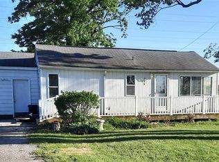 995 Edison Rd, Saginaw, MI 48604