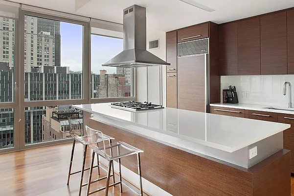 Rented by Town Residential | media 41