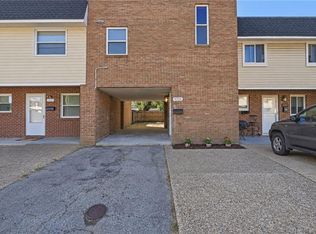 1221 Curie Ct, Norfolk, VA 23513