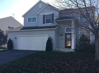 6740 Greenbriar Curv, Shakopee, MN 55379