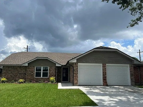 3209 Susan Dr, Morgan City, LA 70380