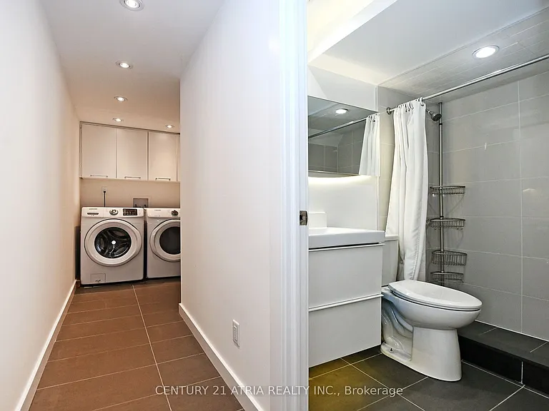 10 Palmerston Ave — Photo 42