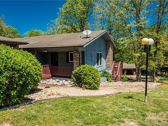 3rd image of 2 Gail Ln