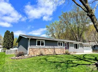 1207 E Iowa St, Prairie Du Chien, WI 53821