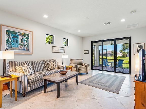 2nd image of 4335 Beauty Leaf Cir