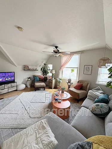 660 East Ave #100B Photo 1