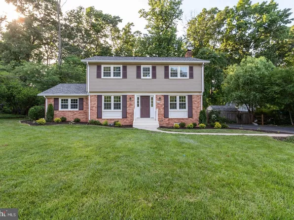 12012 Wayland St, Oakton, VA 22124
