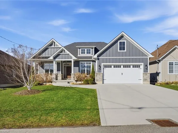 9 East St N, Norfolk County, ON N0A 1N5