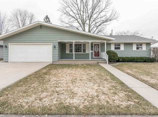 2028 N Birchwood Ave, Appleton, WI 54914