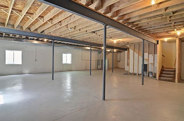 2nd image of 1250 Borego Cir #2