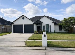 33 Sandpiper Dr, La Place, LA 70068