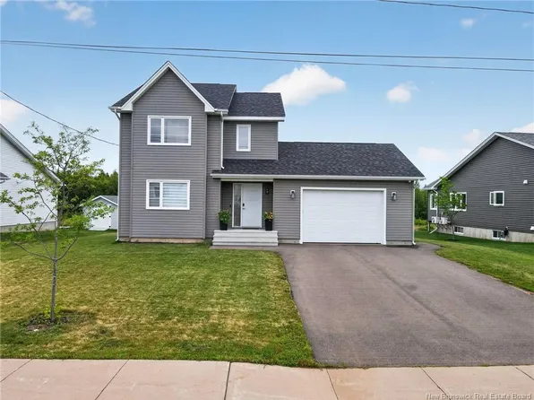 32 Luxor Dr, Riverview, NB E1B 0V8