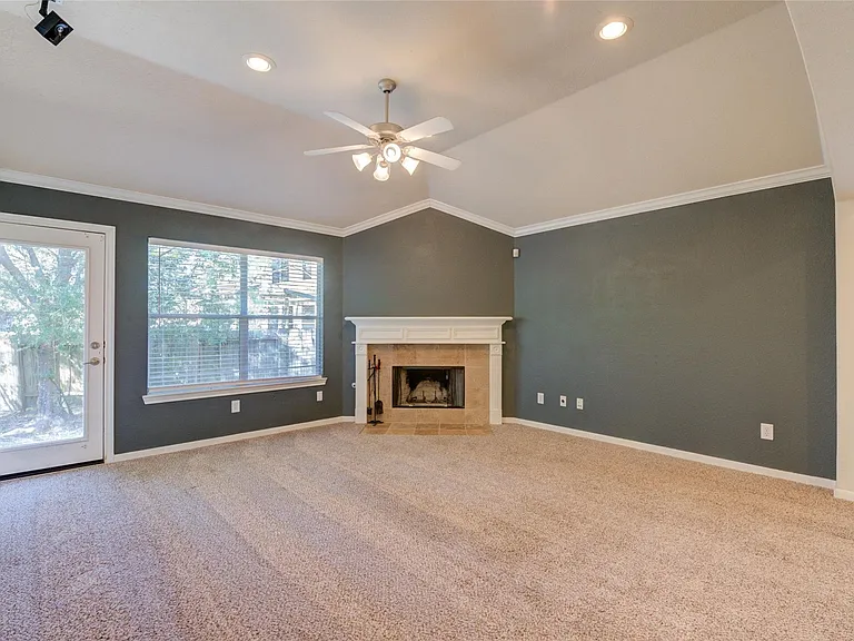 11 Ebony Oaks Pl — Photo 11