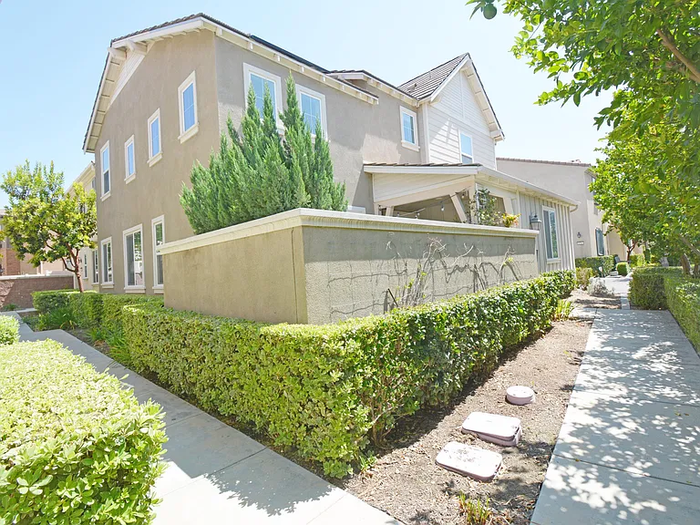 8770 Celebration St — Photo 4