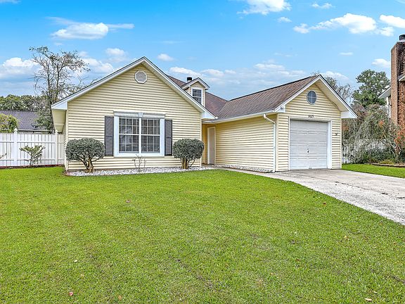 4th image of 8625 Bentwood Dr