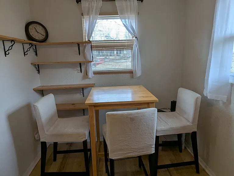 78 Indiana Ave — Photo 4