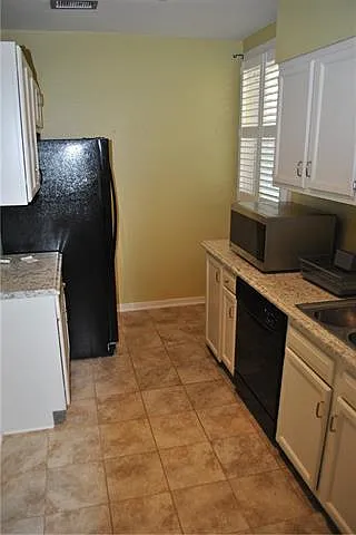 7444 Saint Charles Ave #309 — Photo 9