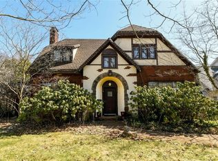 203 Overwood Rd, Akron, OH 44313