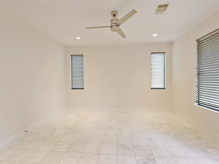 2505 Richton St — Photo 4
