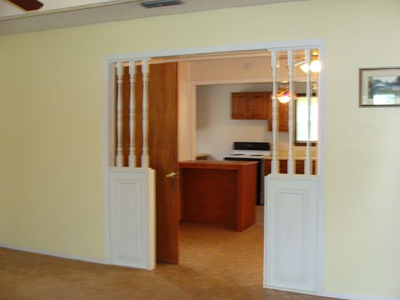 3rd image of 110 Woodhaven St