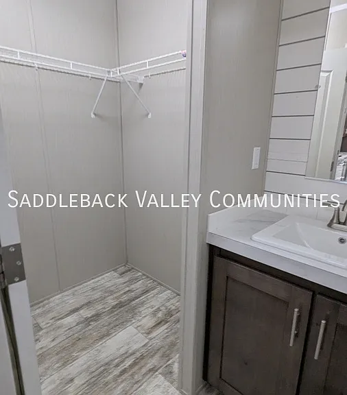 2221 S Prairie Ave #35 — Photo 7