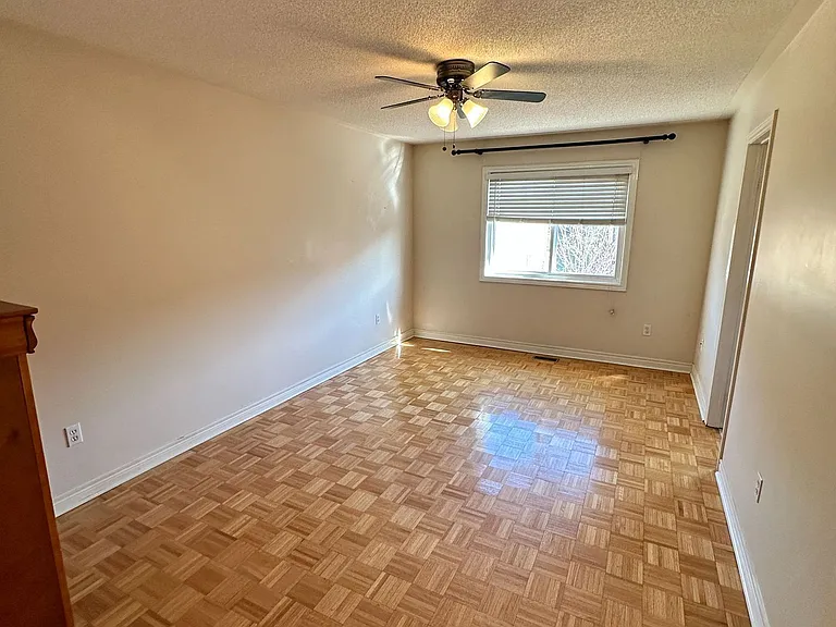 141 Foxchase Ave — Photo 13