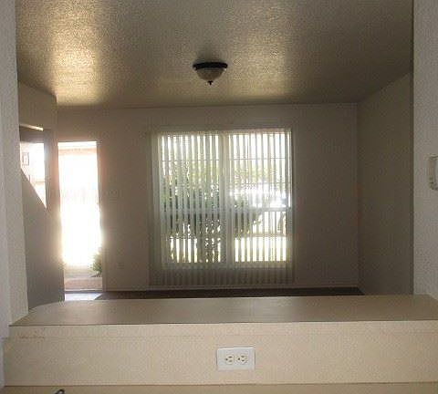 5th image of 4202 Gus Dr APT A