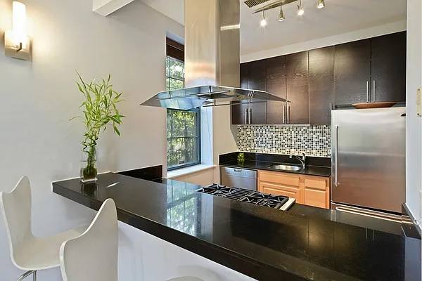 Sold by Stribling | media 10
