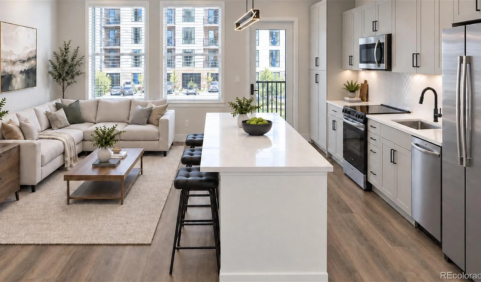 2 bed, 2.0 bath, 1395 sqft, $3,310 — Photo 2