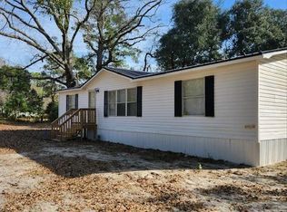220 Signet Dr, Eutawville, SC 29048