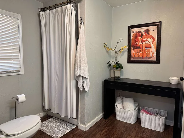 2819 26th St — Photo 18