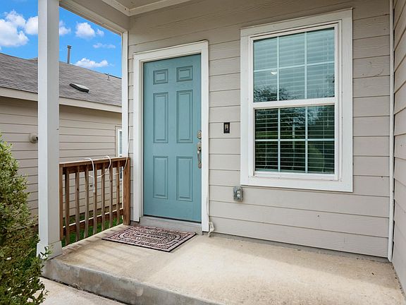 3rd image of 9022 Oak Meadow Ter