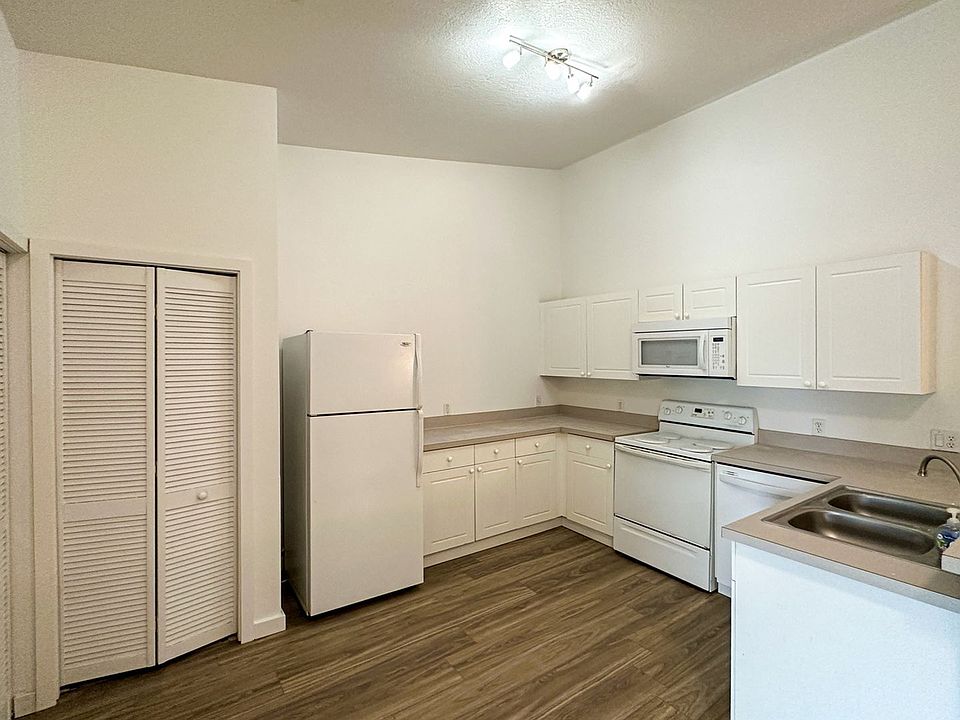 1st image of 8834 Grand Palms Cir APT B
