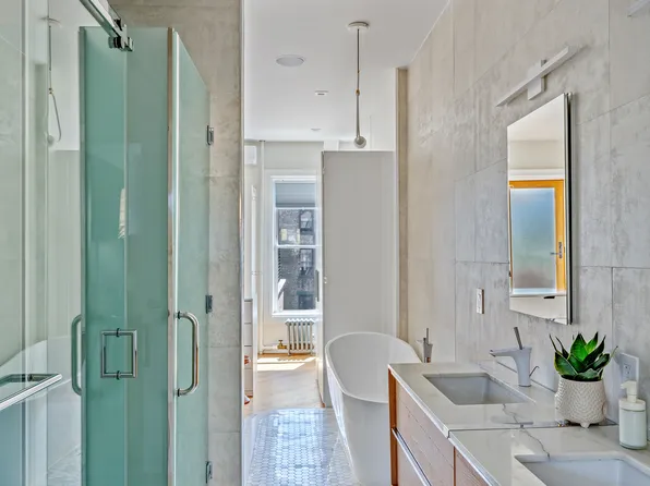 400 Putnam Avenue image 20 of 32