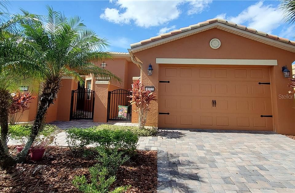 1st image of 2777 Palm Tree Dr