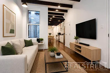 911 Jefferson Avenue, #1L