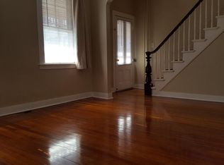 61 Oak St, Windsor Locks, CT 06096